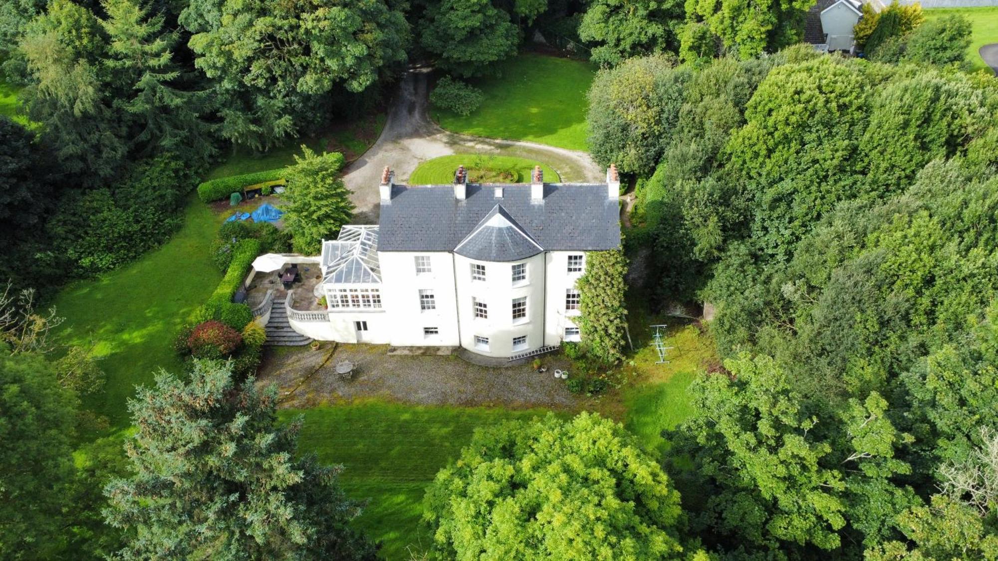 Larchmount House B&B Лондондерри Экстерьер фото