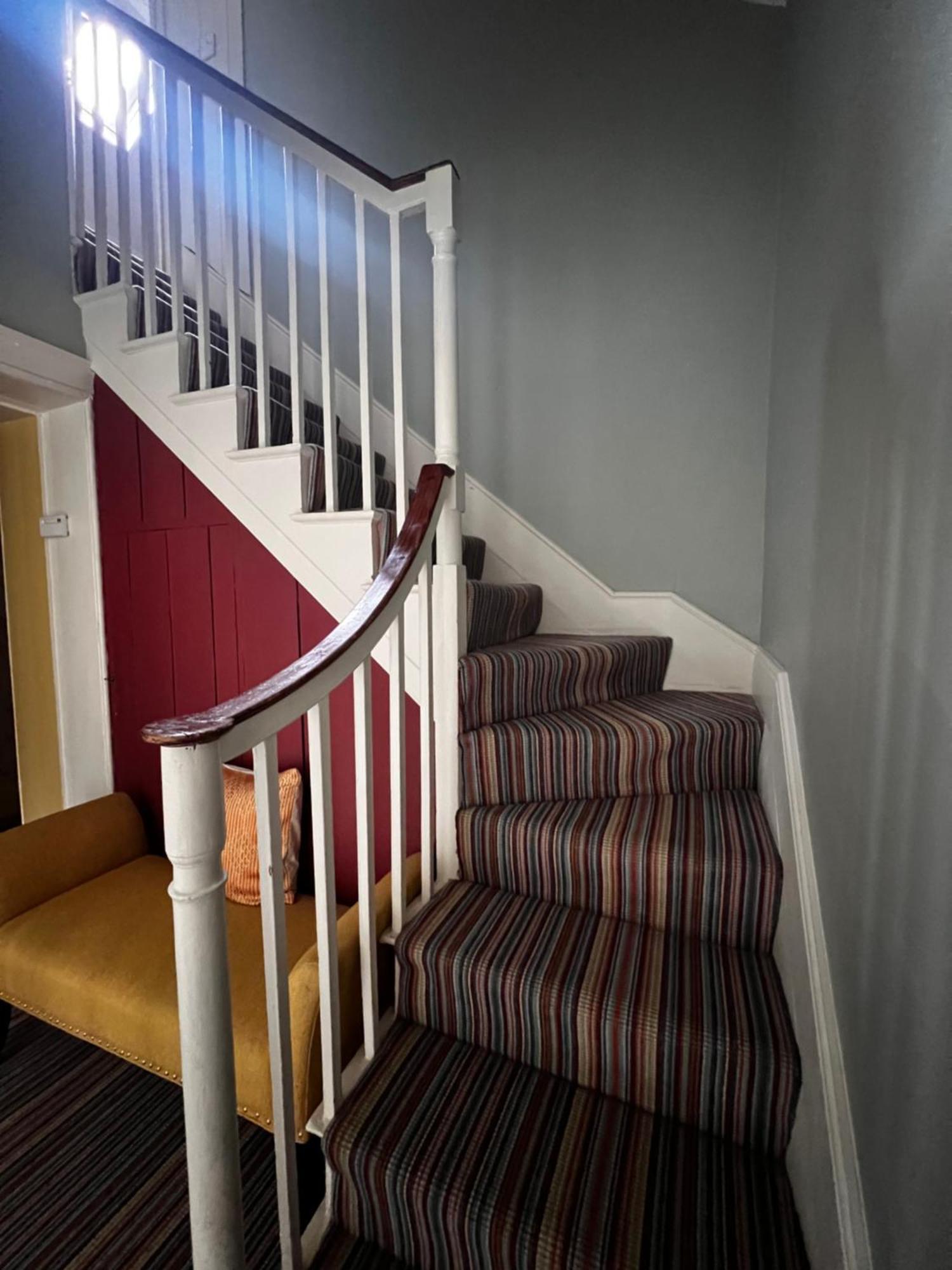 Larchmount House B&B Лондондерри Экстерьер фото
