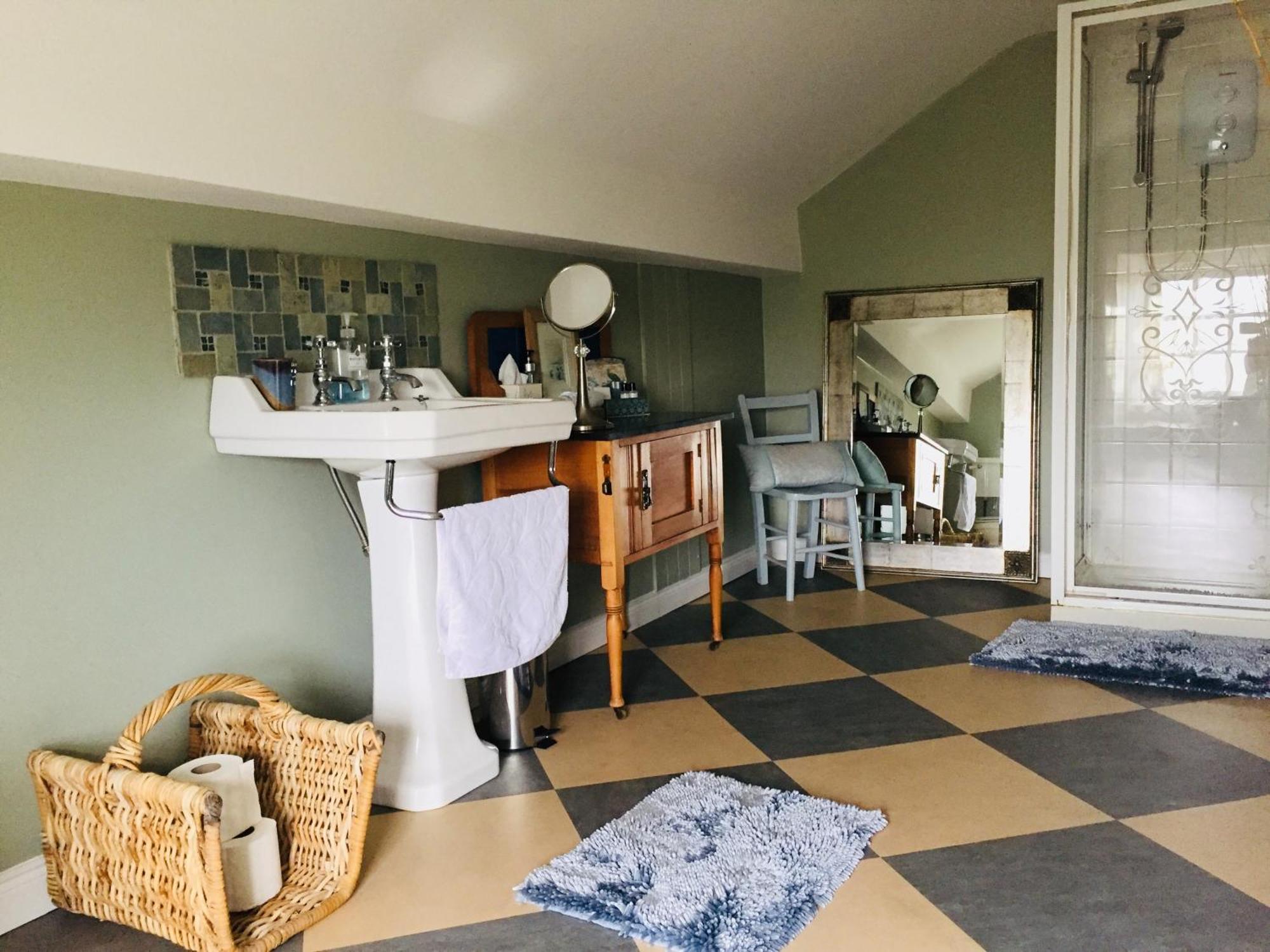 Larchmount House B&B Лондондерри Экстерьер фото